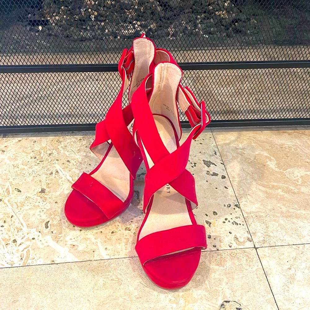 Chinese Laundry Christmas Red Heels